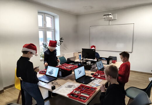 Lego Mindstorms -sanie Mikołaja 08-12-2025