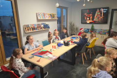 20251208_153316_3_11zon